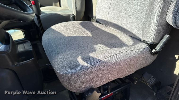 image for item EA1892 2007 Sterling L9500 dump truck