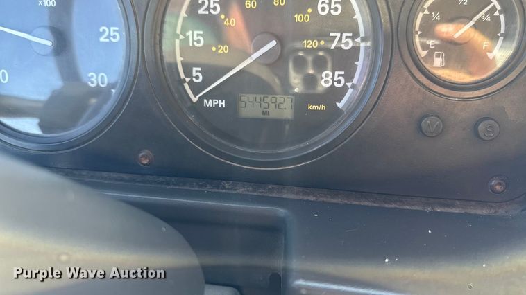 image for item EA1892 2007 Sterling L9500 dump truck