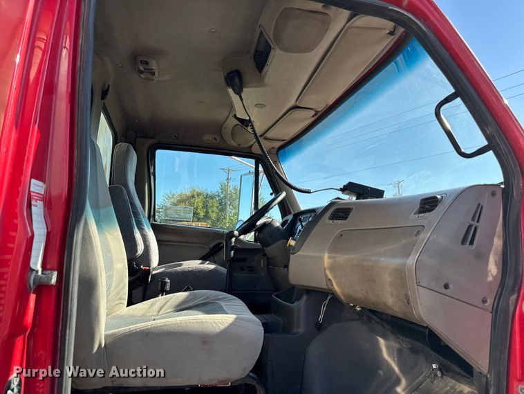 image for item EA1892 2007 Sterling L9500 dump truck