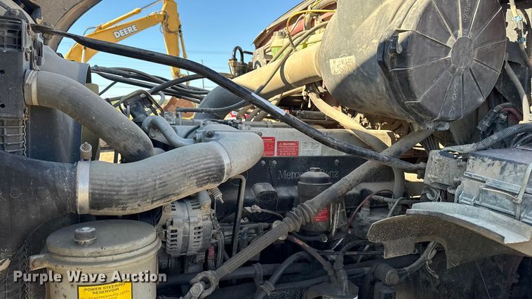 image for item EA1892 2007 Sterling L9500 dump truck