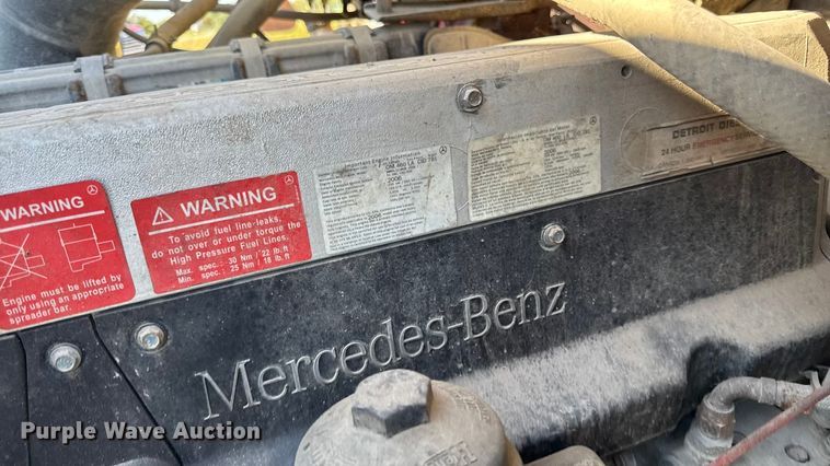 image for item EA1892 2007 Sterling L9500 dump truck