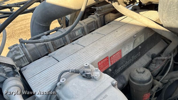 image for item EA1892 2007 Sterling L9500 dump truck