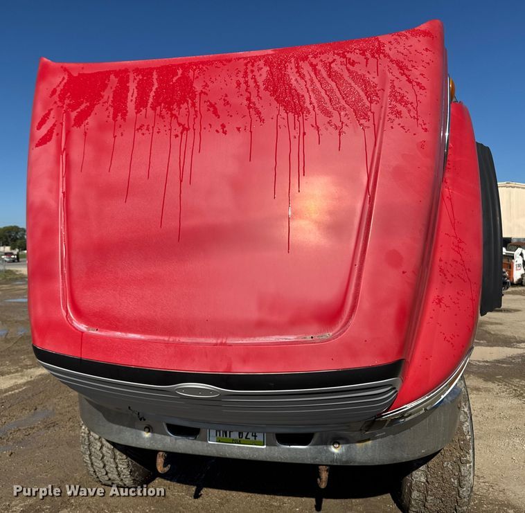 image for item EA1892 2007 Sterling L9500 dump truck