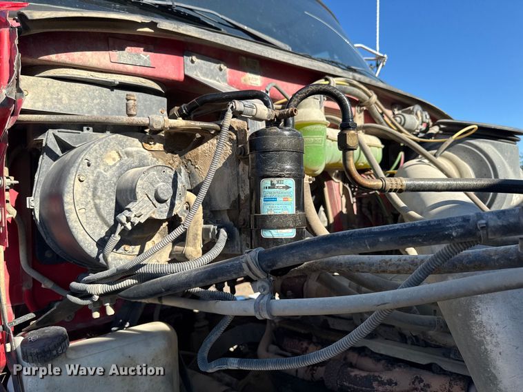 image for item EA1892 2007 Sterling L9500 dump truck