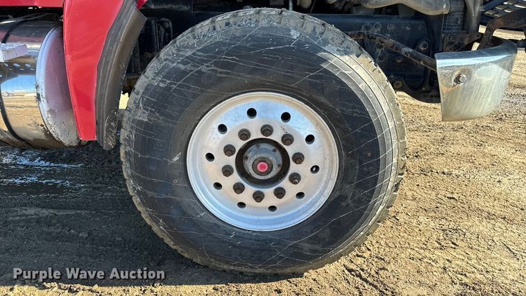 image for item EA1892 2007 Sterling L9500 dump truck