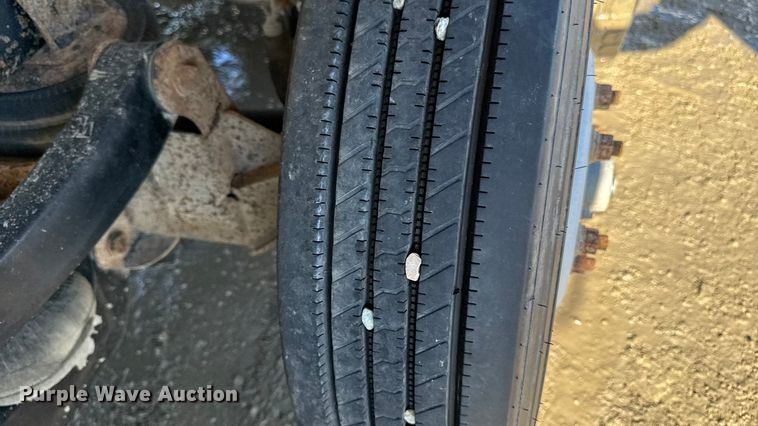 image for item EA1892 2007 Sterling L9500 dump truck