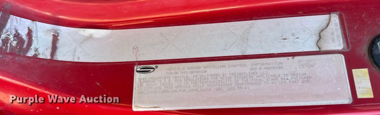 image for item EA1892 2007 Sterling L9500 dump truck