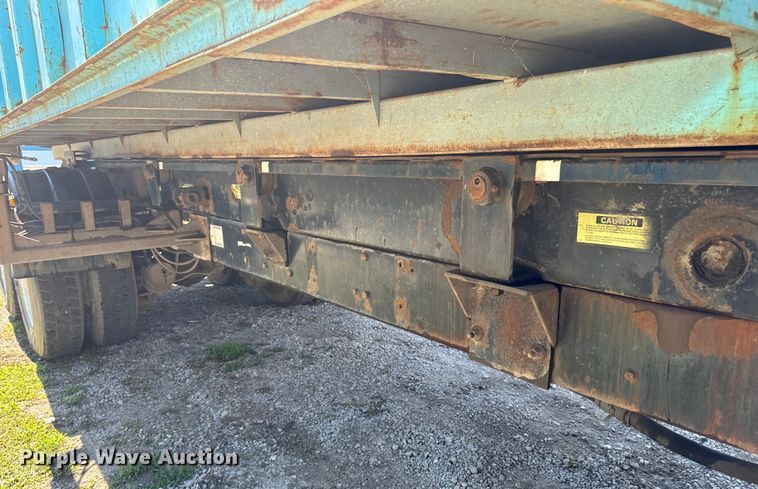 image for item EA1896 2000 Mack RD hook lift truck