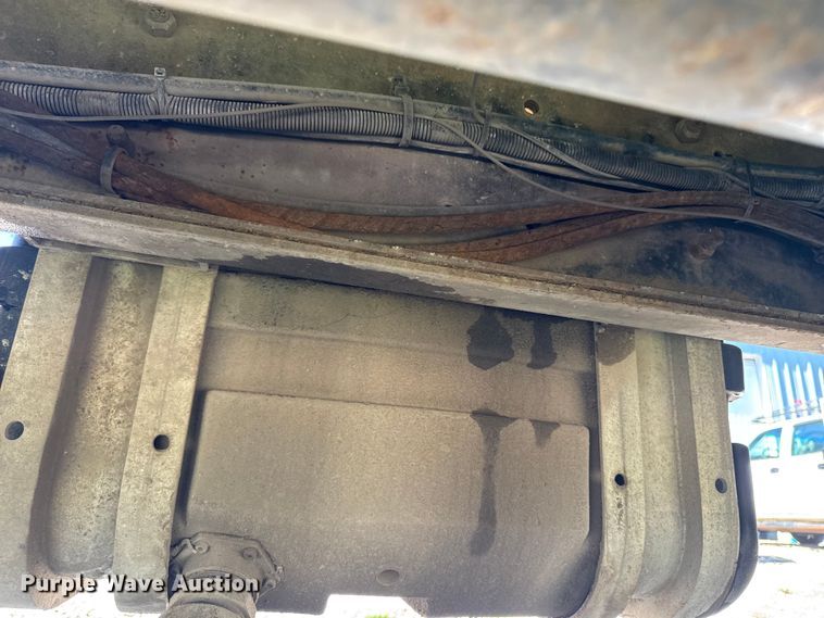 image for item EA1896 2000 Mack RD hook lift truck