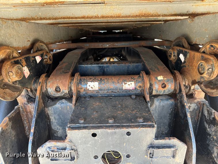 image for item EA1896 2000 Mack RD hook lift truck