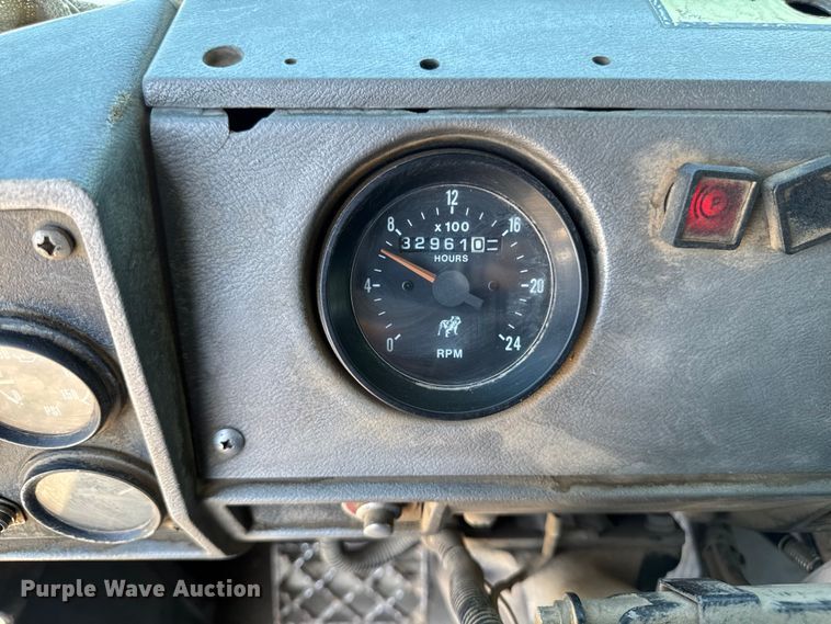 image for item EA1896 2000 Mack RD hook lift truck