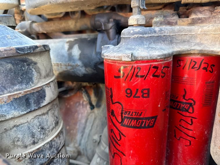 image for item EA1896 2000 Mack RD hook lift truck