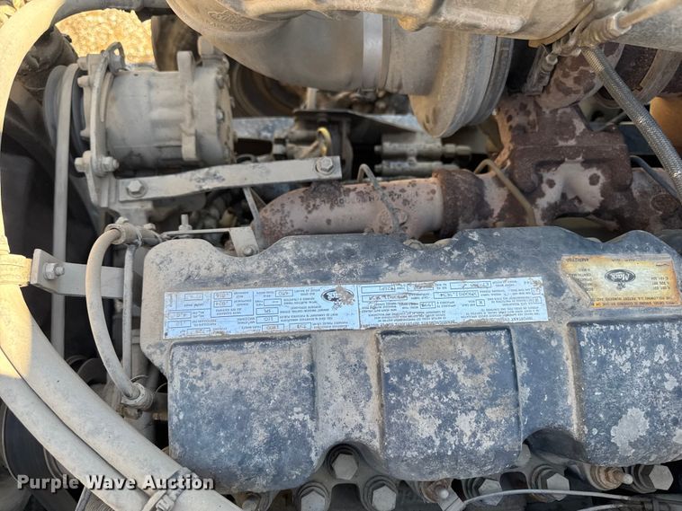 image for item EA1896 2000 Mack RD hook lift truck