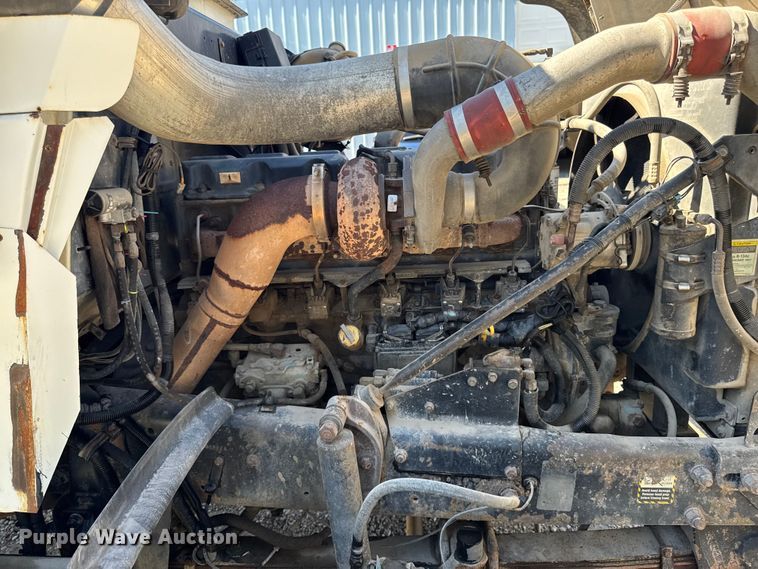 image for item EA1896 2000 Mack RD hook lift truck