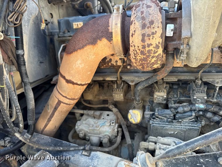 image for item EA1896 2000 Mack RD hook lift truck