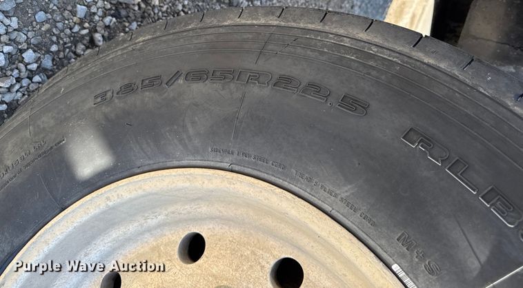 image for item EA1896 2000 Mack RD hook lift truck