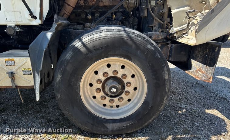 image for item EA1896 2000 Mack RD hook lift truck