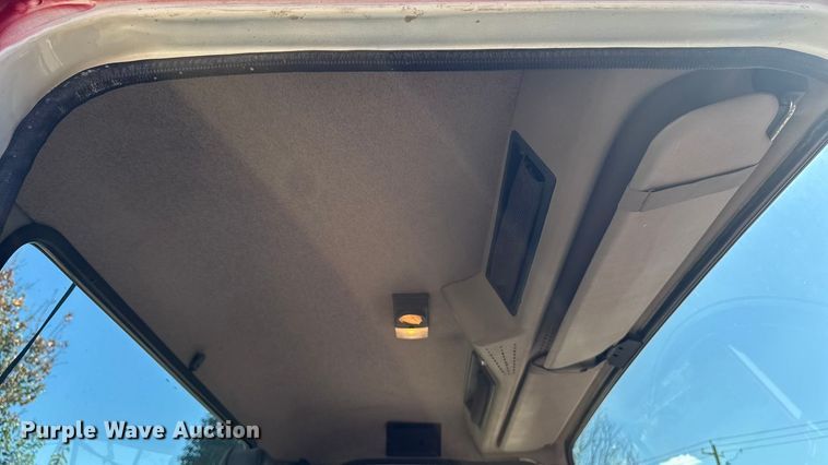 image for item EA1900 1999 International 4900 flatbed truck