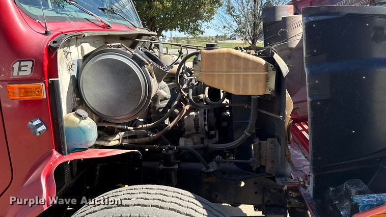 image for item EA1900 1999 International 4900 flatbed truck