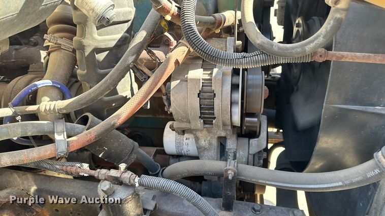 image for item EA1900 1999 International 4900 flatbed truck