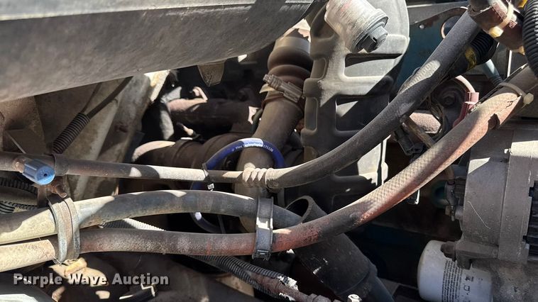 image for item EA1900 1999 International 4900 flatbed truck