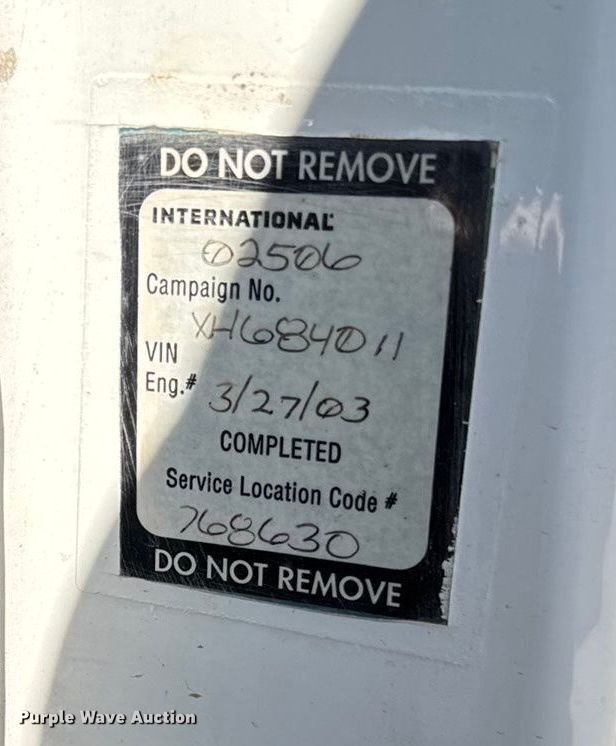 image for item EA1900 1999 International 4900 flatbed truck