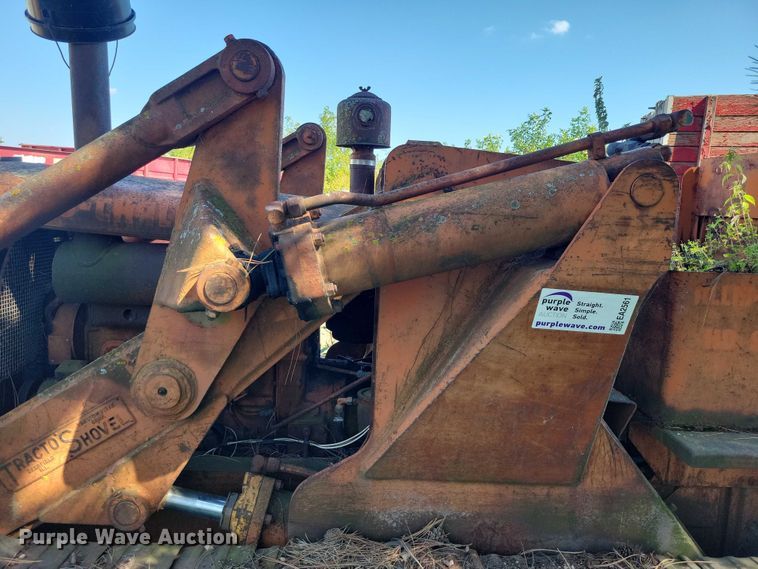 image for item EA2561 Allison Chalmers HD9 track loader