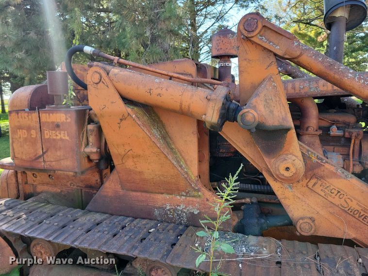 image for item EA2561 Allison Chalmers HD9 track loader