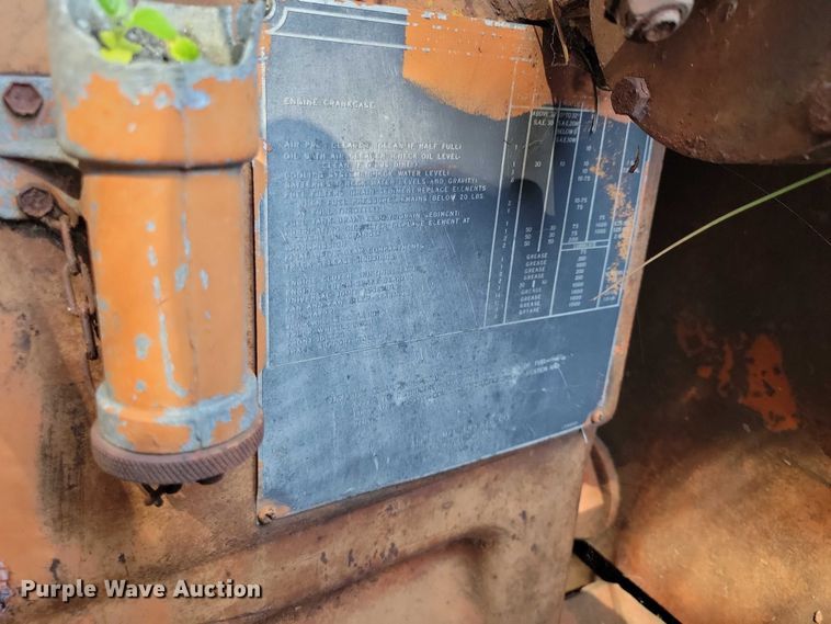 image for item EA2561 Allison Chalmers HD9 track loader