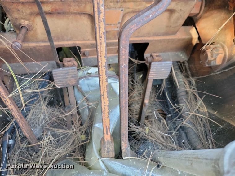 image for item EA2561 Allison Chalmers HD9 track loader