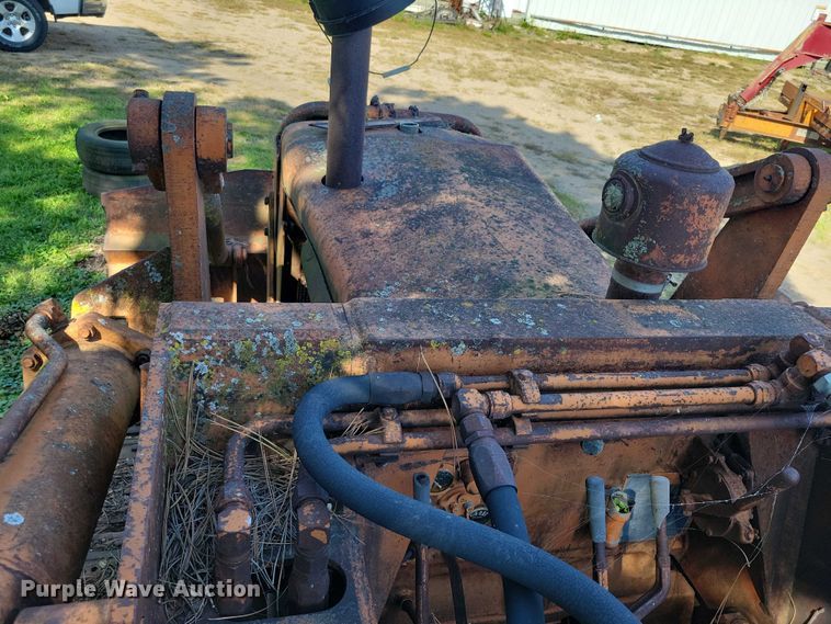 image for item EA2561 Allison Chalmers HD9 track loader