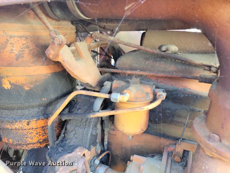 image for item EA2561 Allison Chalmers HD9 track loader