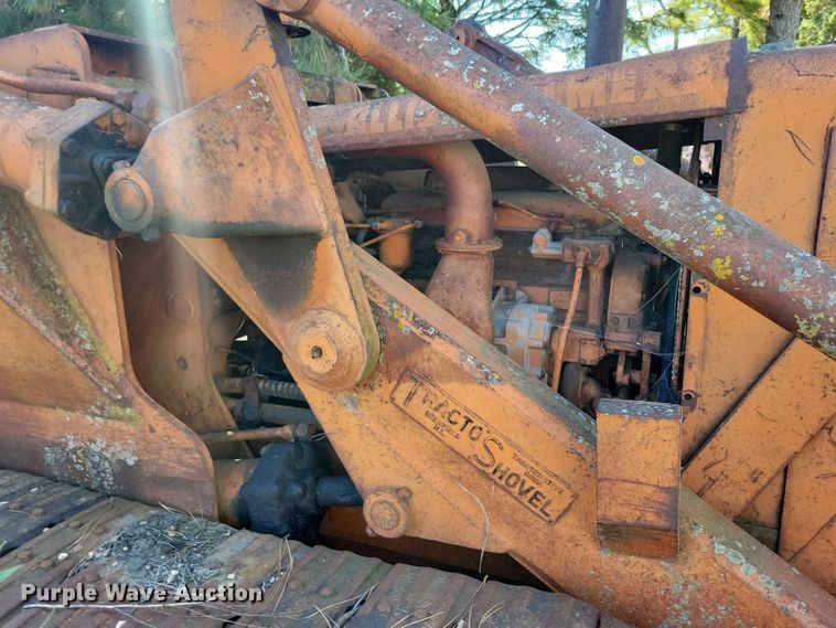 image for item EA2561 Allison Chalmers HD9 track loader