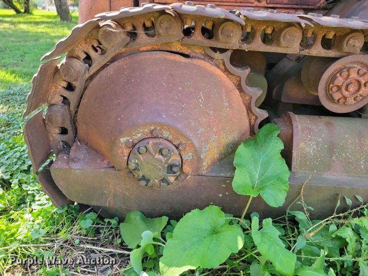 image for item EA2561 Allison Chalmers HD9 track loader