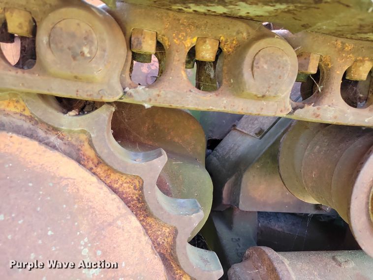 image for item EA2561 Allison Chalmers HD9 track loader