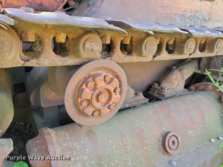 image for item EA2561 Allison Chalmers HD9 track loader