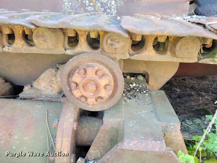 image for item EA2561 Allison Chalmers HD9 track loader