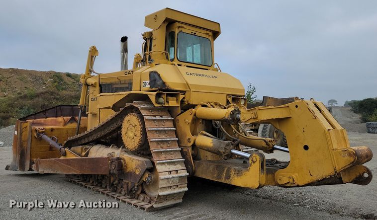 image for item EA2565 1983 Caterpillar D9L dozer