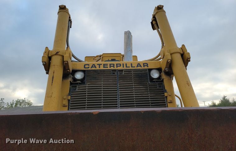 image for item EA2565 1983 Caterpillar D9L dozer
