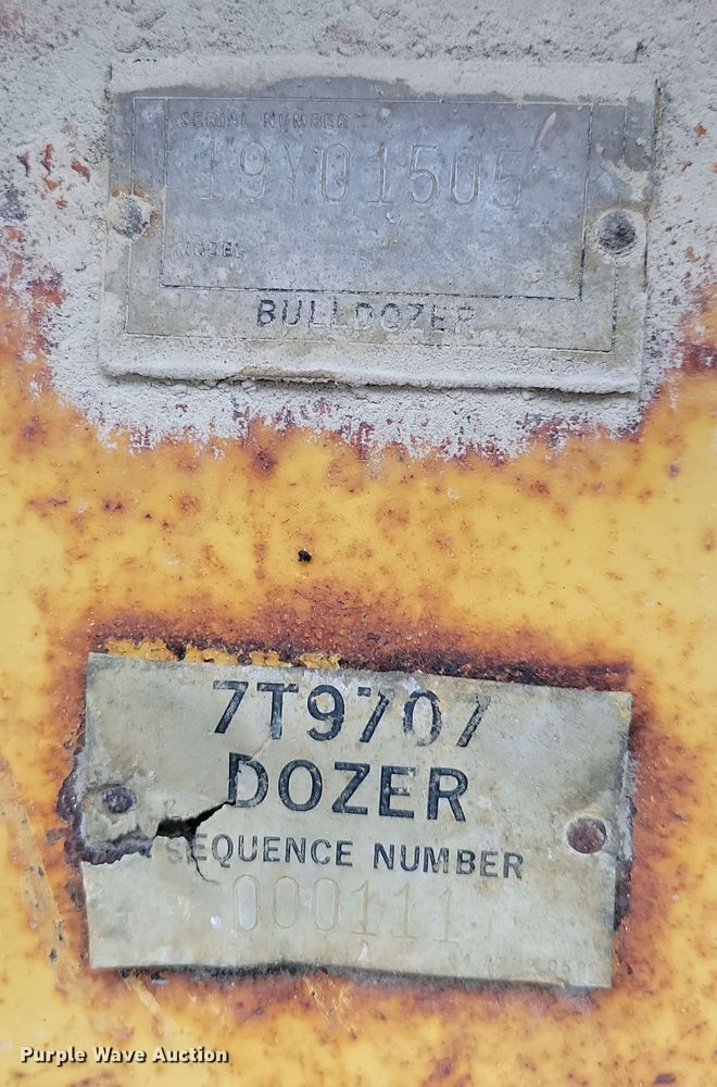 image for item EA2565 1983 Caterpillar D9L dozer