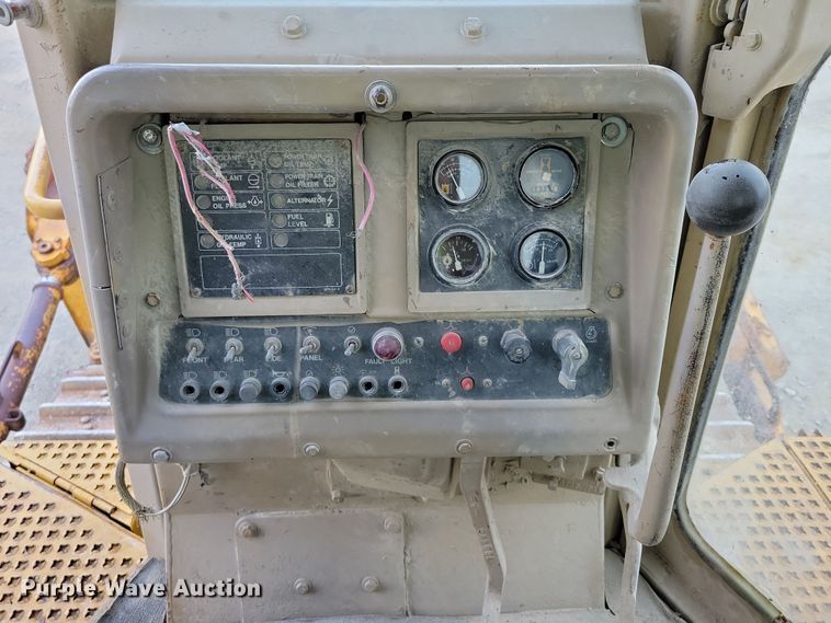 image for item EA2565 1983 Caterpillar D9L dozer