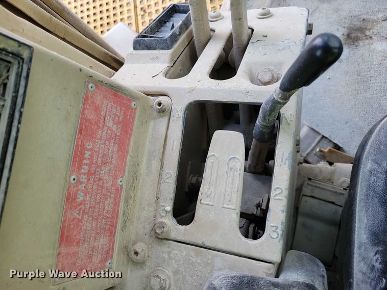 image for item EA2565 1983 Caterpillar D9L dozer