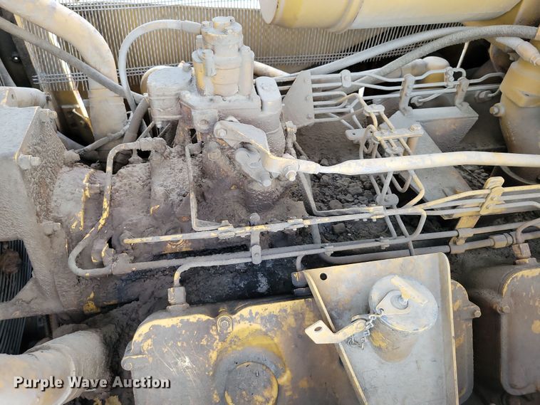 image for item EA2565 1983 Caterpillar D9L dozer