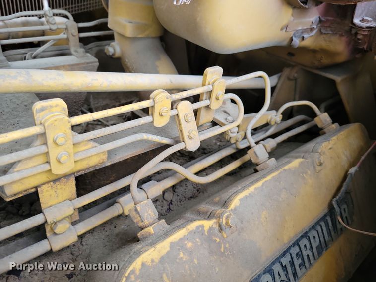 image for item EA2565 1983 Caterpillar D9L dozer