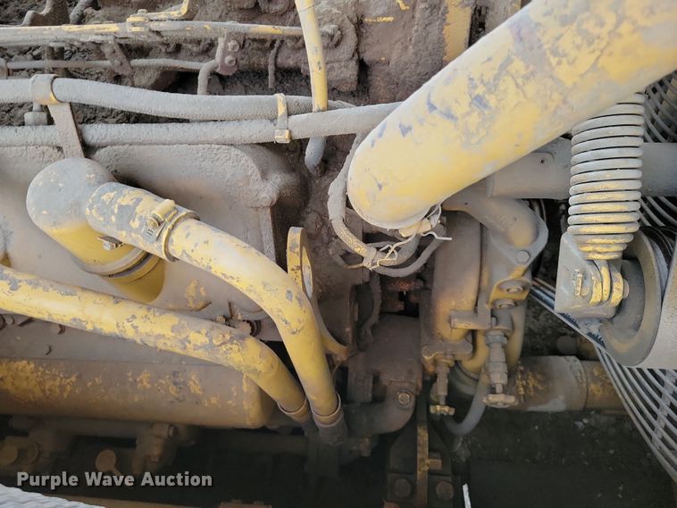 image for item EA2565 1983 Caterpillar D9L dozer