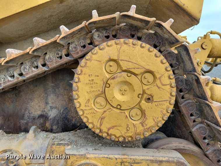 image for item EA2565 1983 Caterpillar D9L dozer
