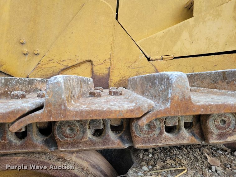 image for item EA2565 1983 Caterpillar D9L dozer