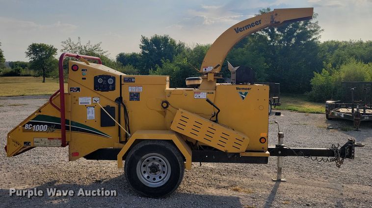 image for item EA2566 2018 Vermeer BC1000XL wood chipper