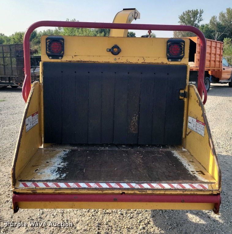 image for item EA2566 2018 Vermeer BC1000XL wood chipper