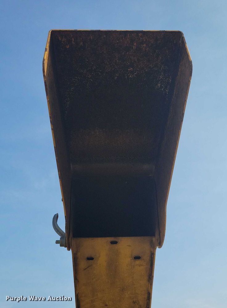 image for item EA2566 2018 Vermeer BC1000XL wood chipper